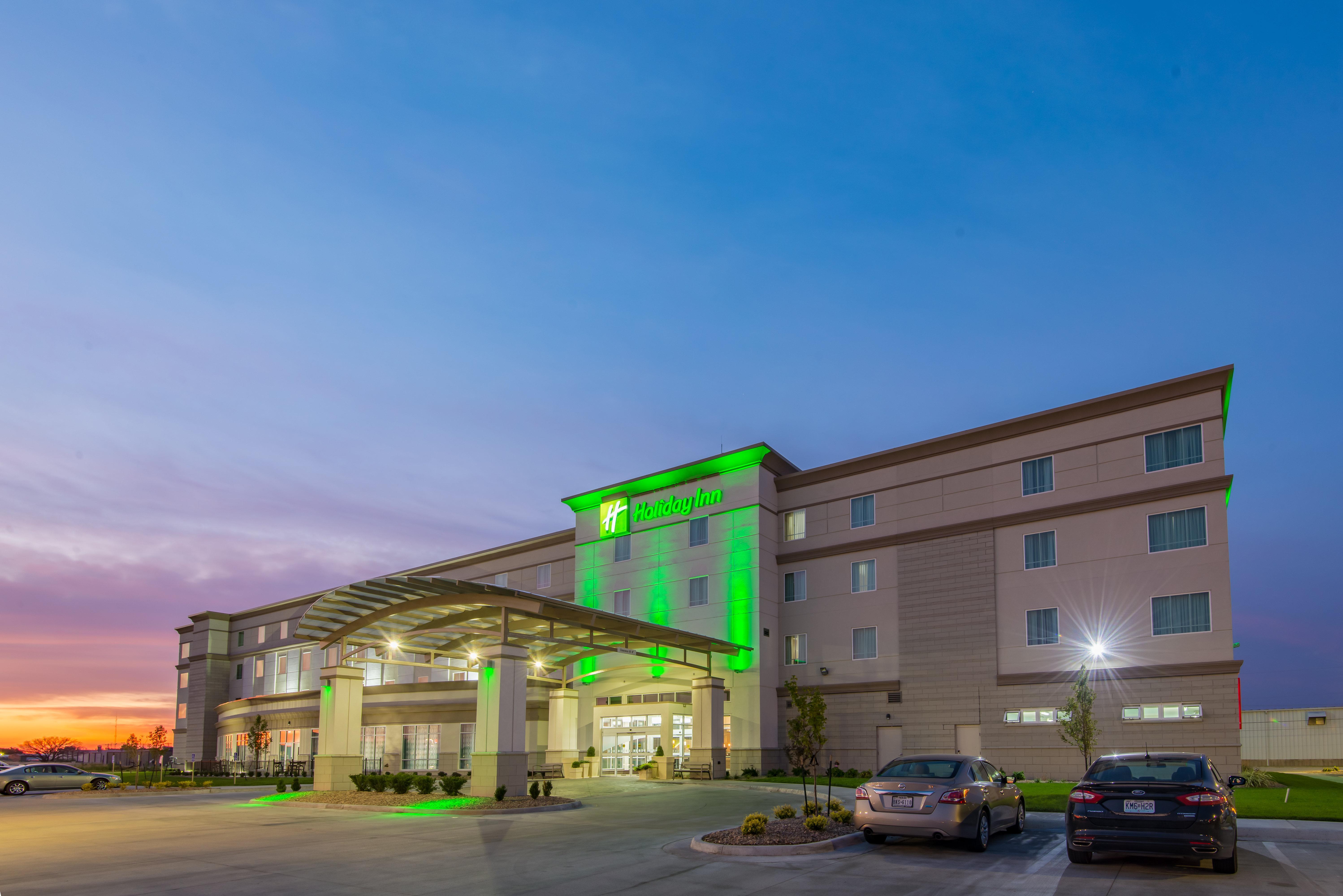 Holiday Inn Salina By Ihg Dış mekan fotoğraf